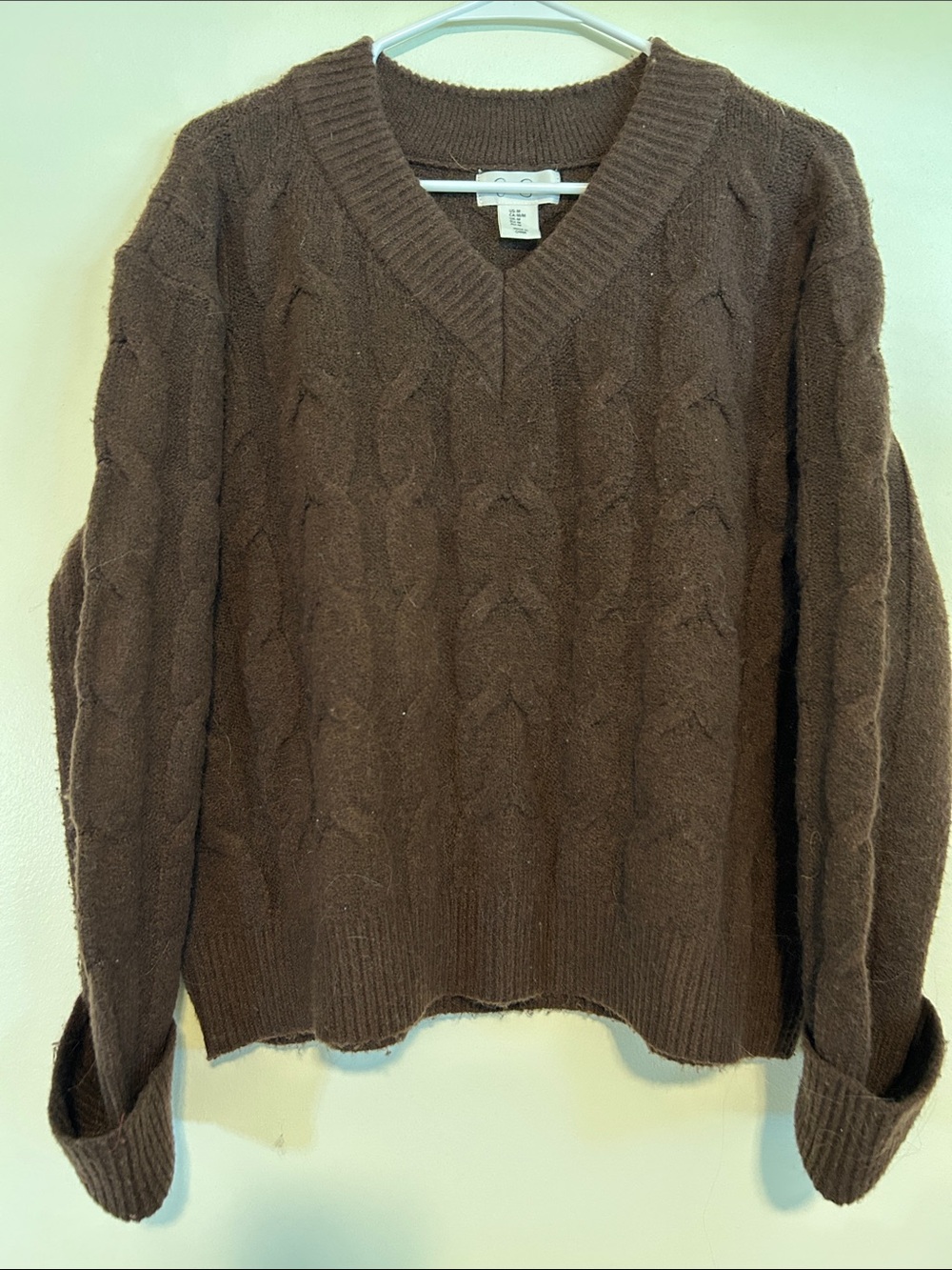 Women’s Brown Cable Knit V-Neck Sweater